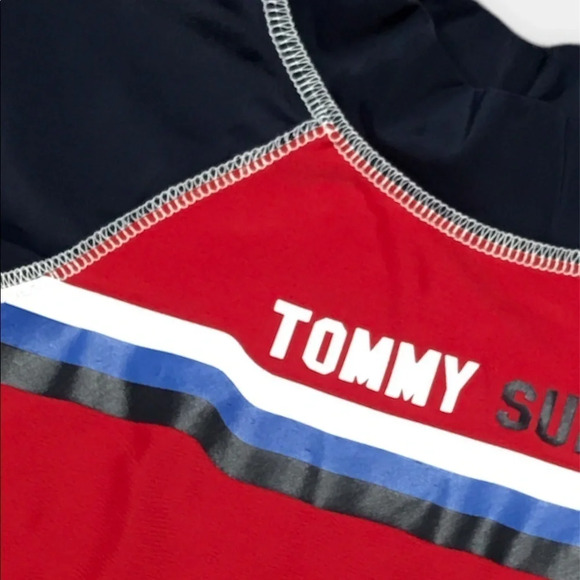 Tommy Hilfiger  Rashguard - Picture 2 of 4